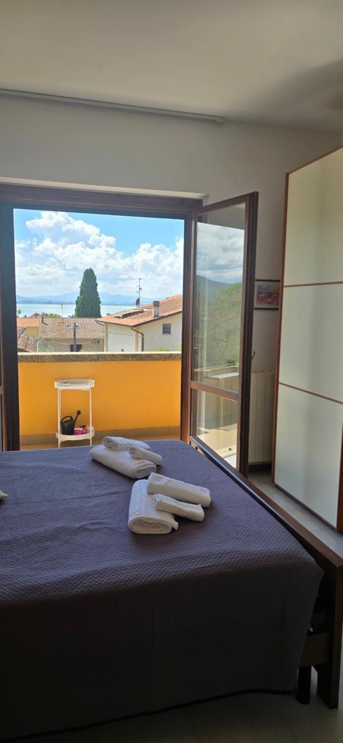Bed, View (from property/room), Balcony/Terrace, Photo of the whole room, towels