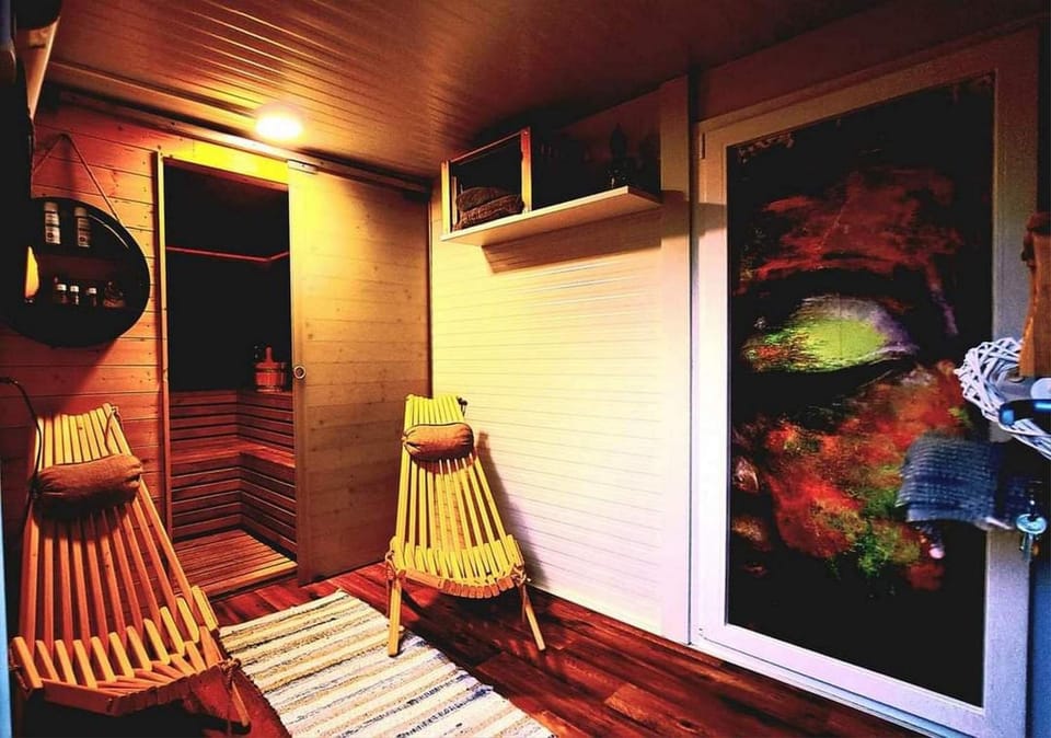 Sauna, Seating area
