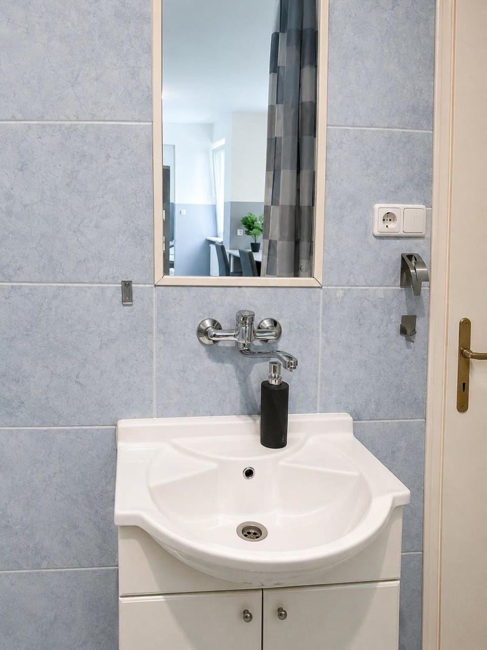 Urban marvel retro Apartment in Bratislava