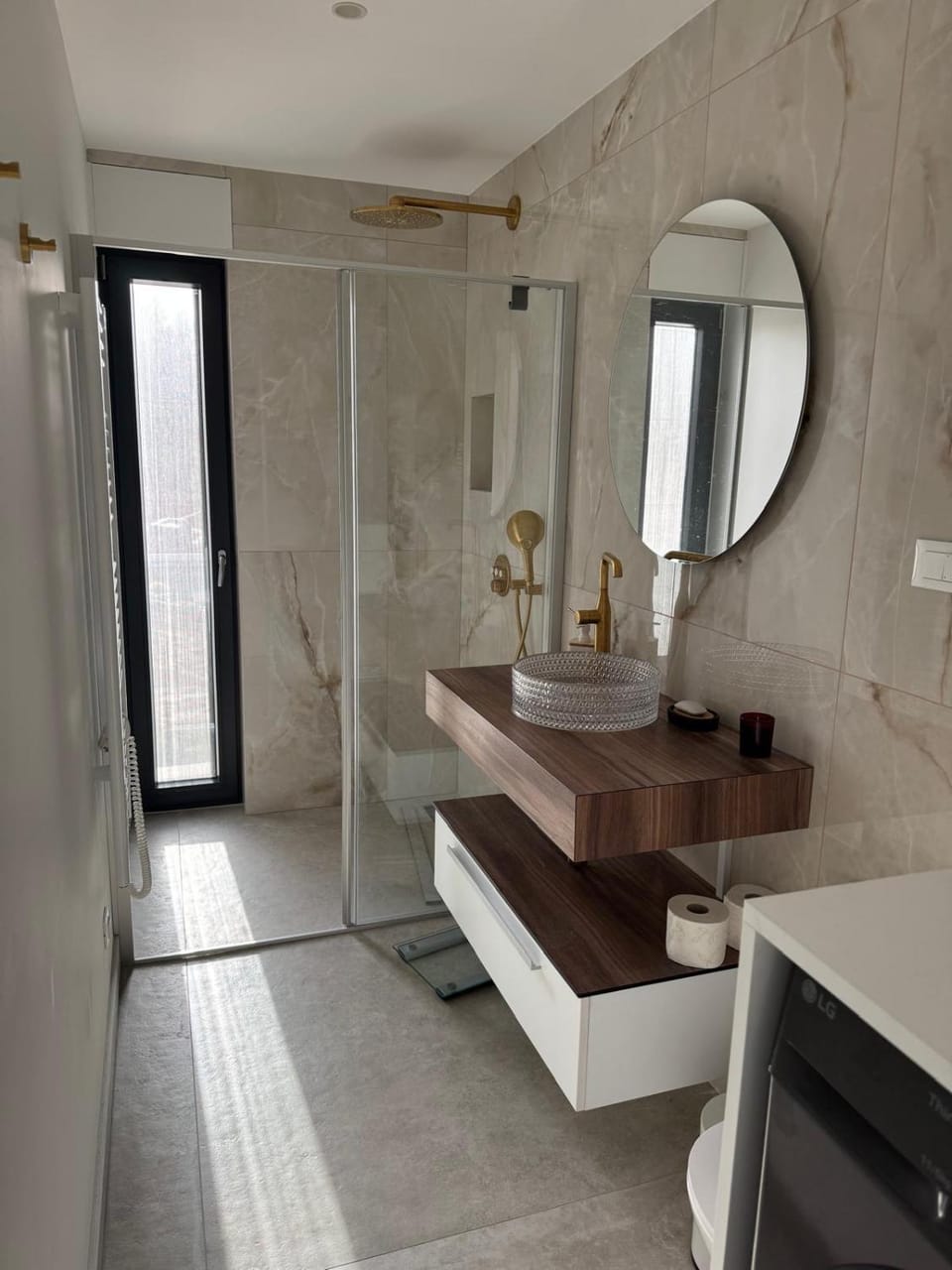 Shower, Bathroom