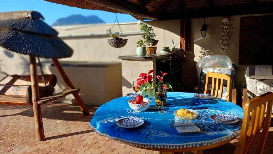 Patio, Day, View (from property/room), Food and drinks, Seating area, Dining area, Internal: Not applicable to any particular room