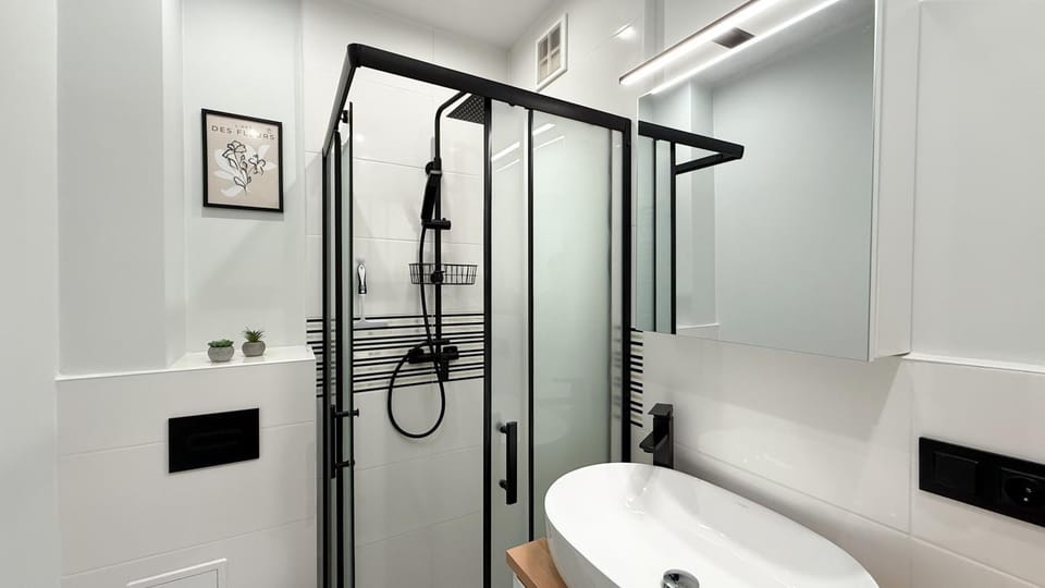 Shower, Bathroom