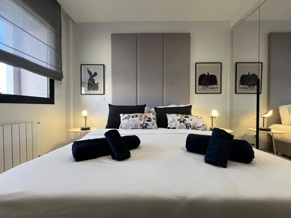 Bed, Photo of the whole room
