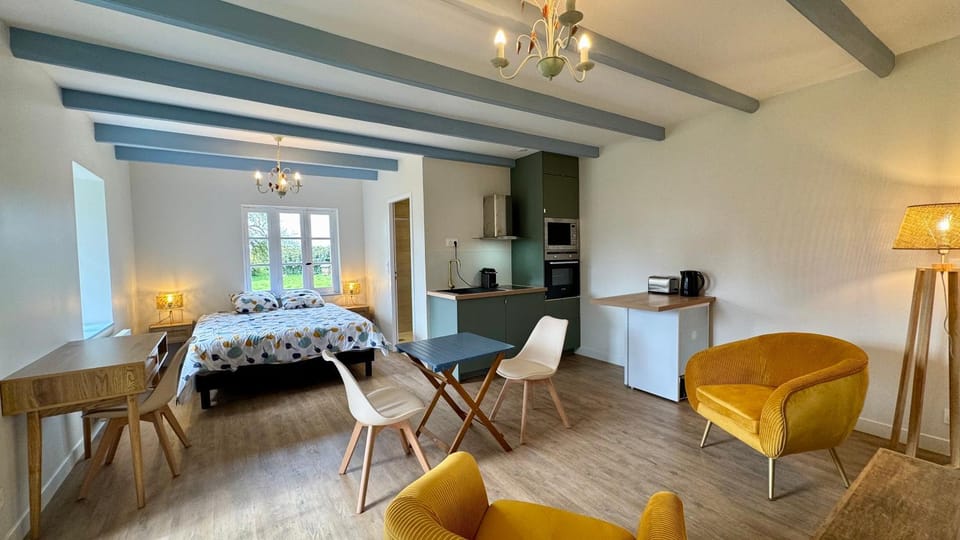 Kitchen or kitchenette, Living room, Photo of the whole room, Seating area