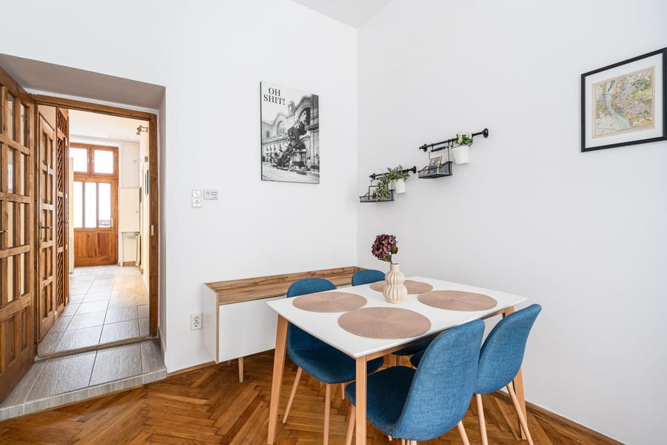 R7 Home Apartment Apartment in Budapest