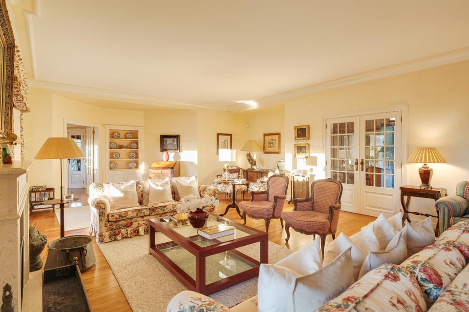 Communal lounge/ TV room, Living room