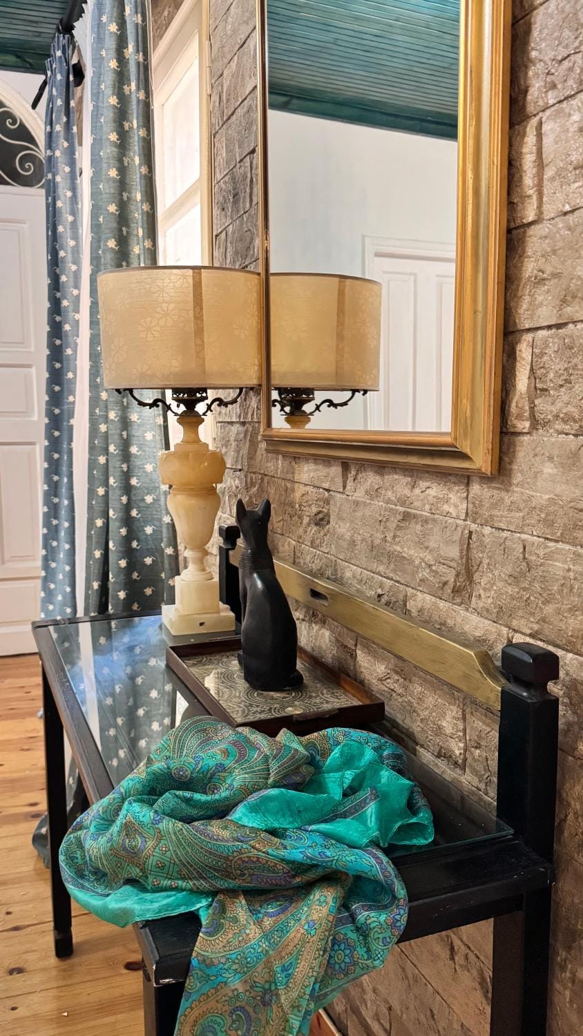 Living room, Decorative detail