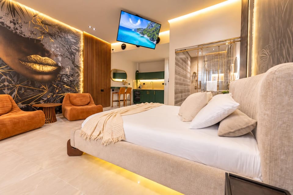 Bed, Photo of the whole room