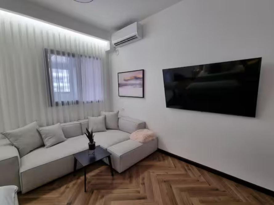 Communal lounge/ TV room, TV and multimedia, Living room, Seating area