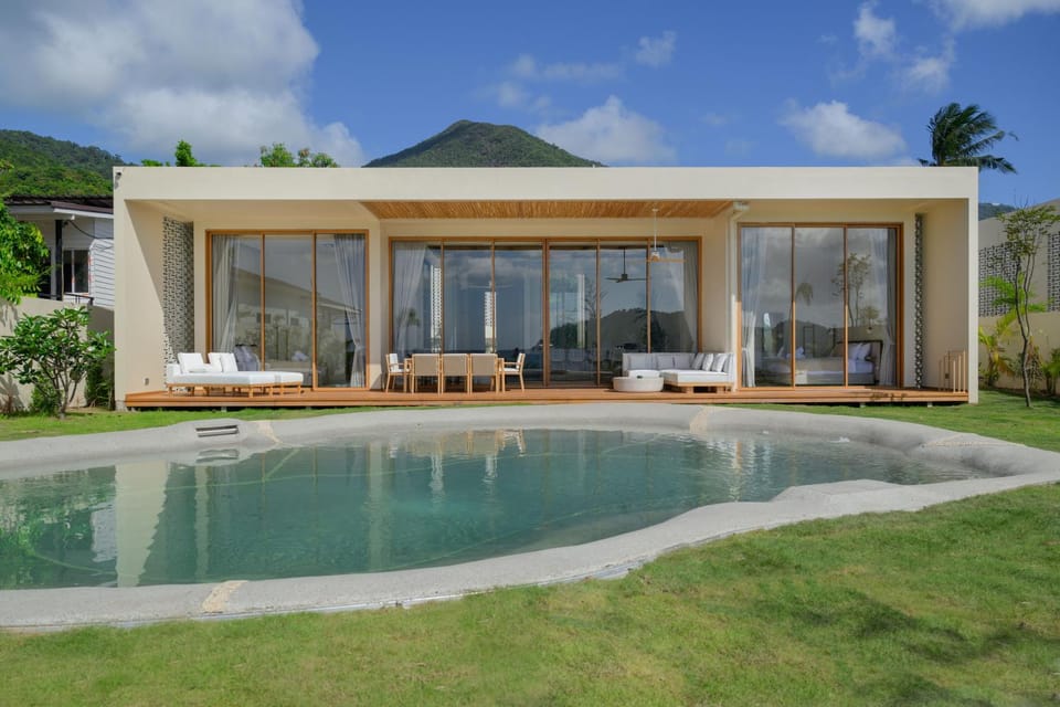 Garden, Swimming pool