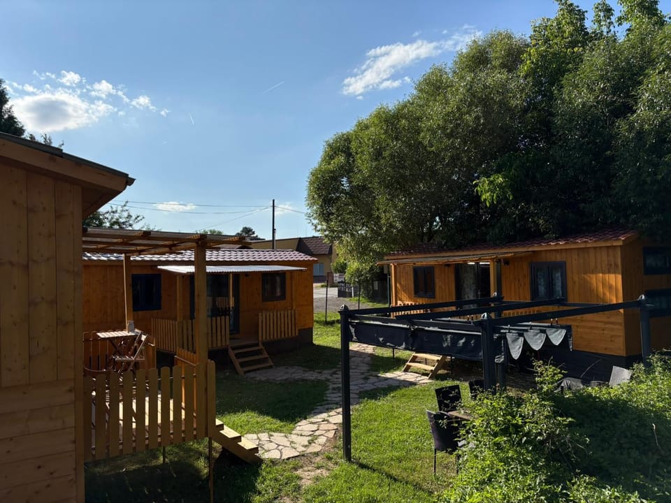 BBQ facilities, Garden