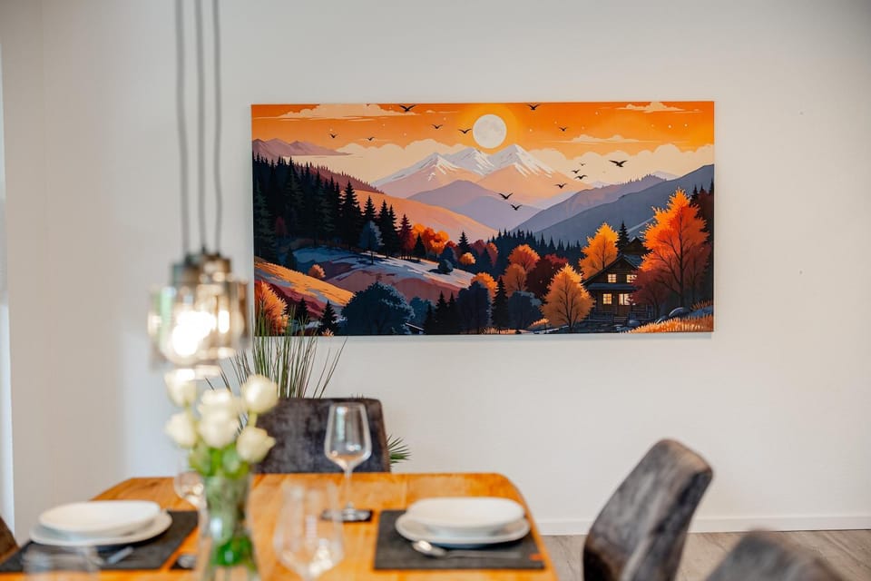 Living room, Seating area, Dining area, Mountain view