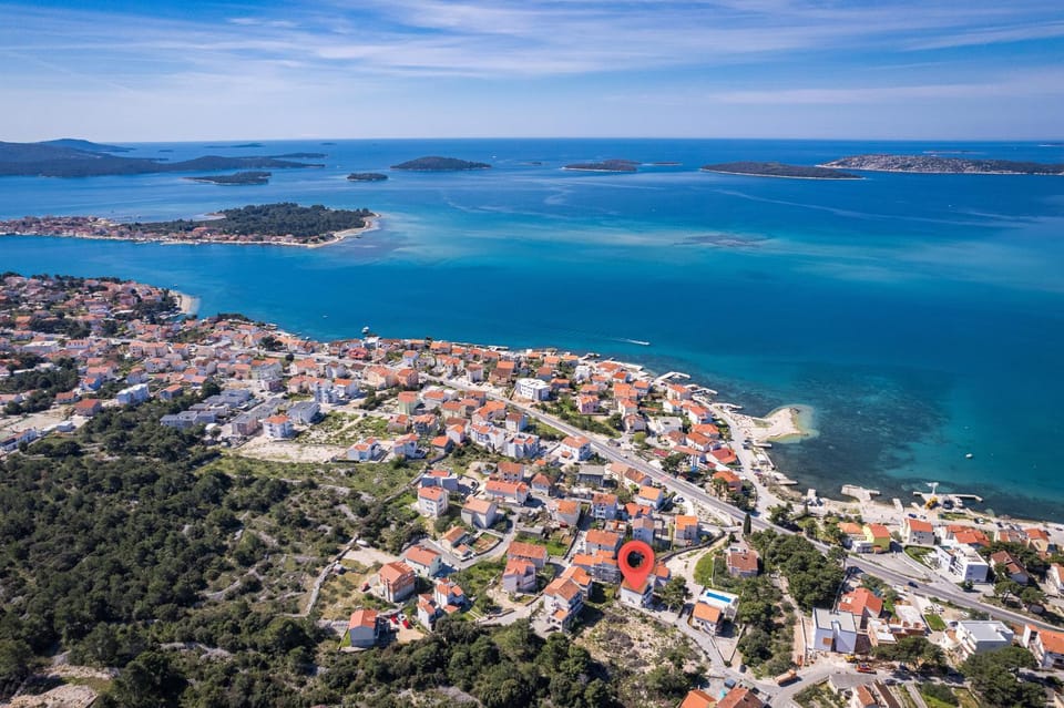 Nearby landmark, Bird's eye view, Beach