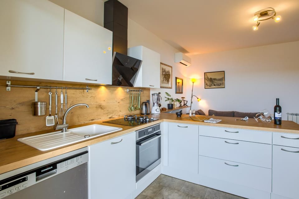 Coffee/tea facilities, Kitchen or kitchenette