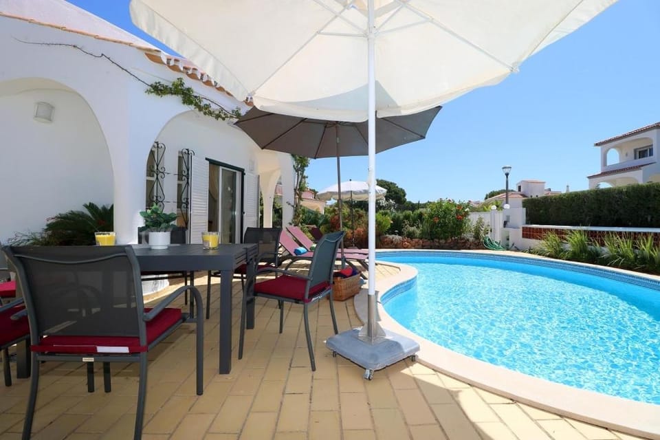 Villa Vilamoura, piscina privada Villa in Quarteira