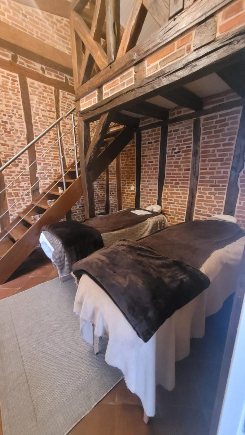 Studio de charme 70m2, Jacuzzi et Piscine Partagée Apartment in Occitanie