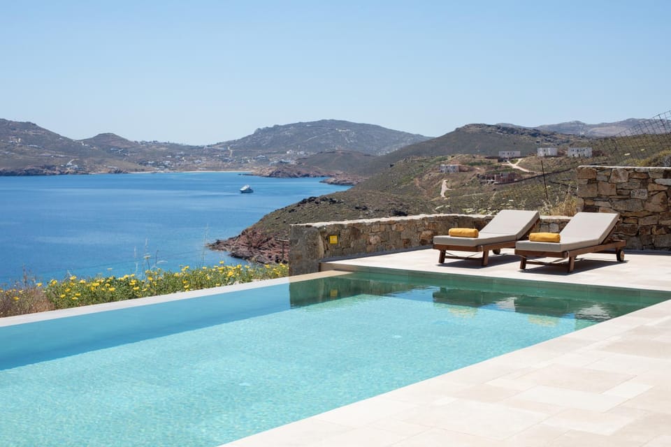 Natural landscape, View (from property/room), Pool view, Sea view, Swimming pool, sunbed