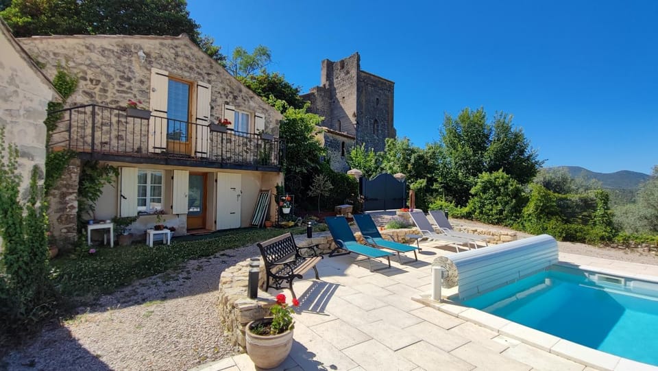 Property building, Natural landscape, Garden view, Pool view, Swimming pool, sunbed