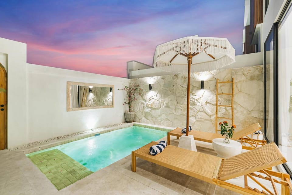 Property building, Swimming pool