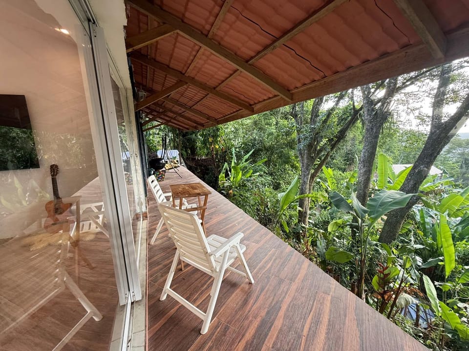 Chalé na Montanha no Recreio dos Bandeirantes - Linda Vista da Floresta - Perto de lindas praias House in Rio de Janeiro