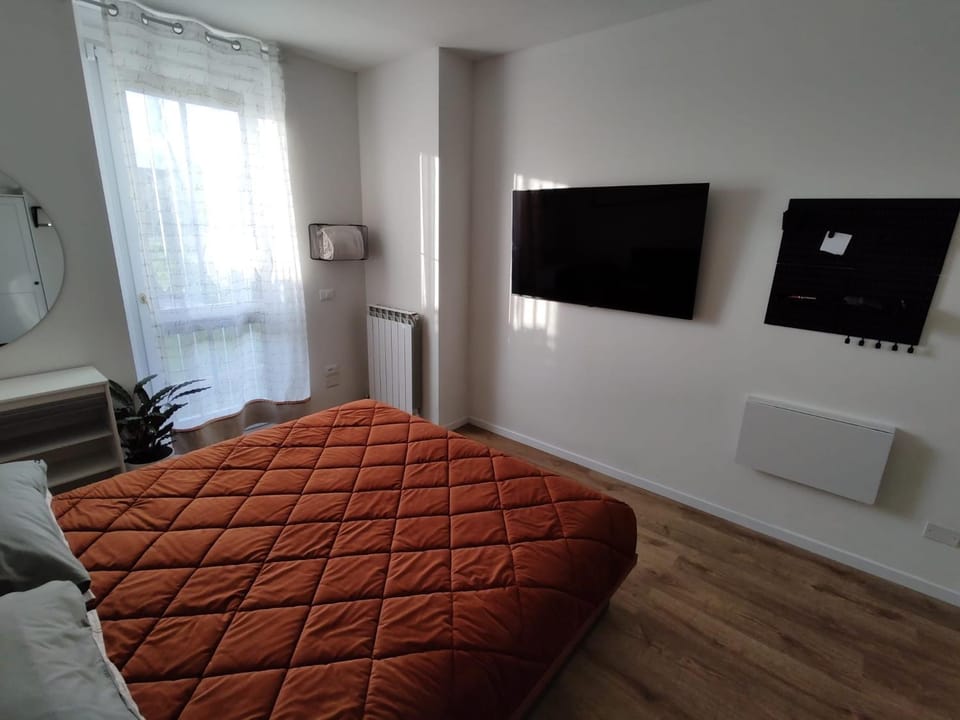 TV and multimedia, Bedroom