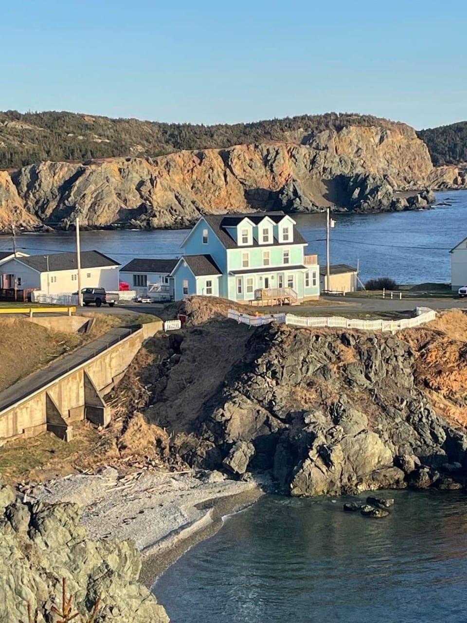 Property building, Natural landscape, Beach, Sea view