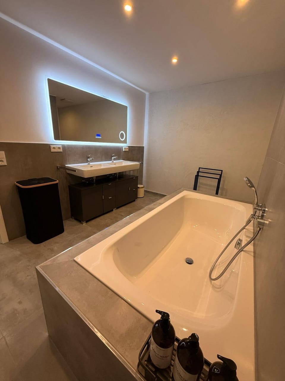 Luxee Apartment Apartment in Friedrichshafen