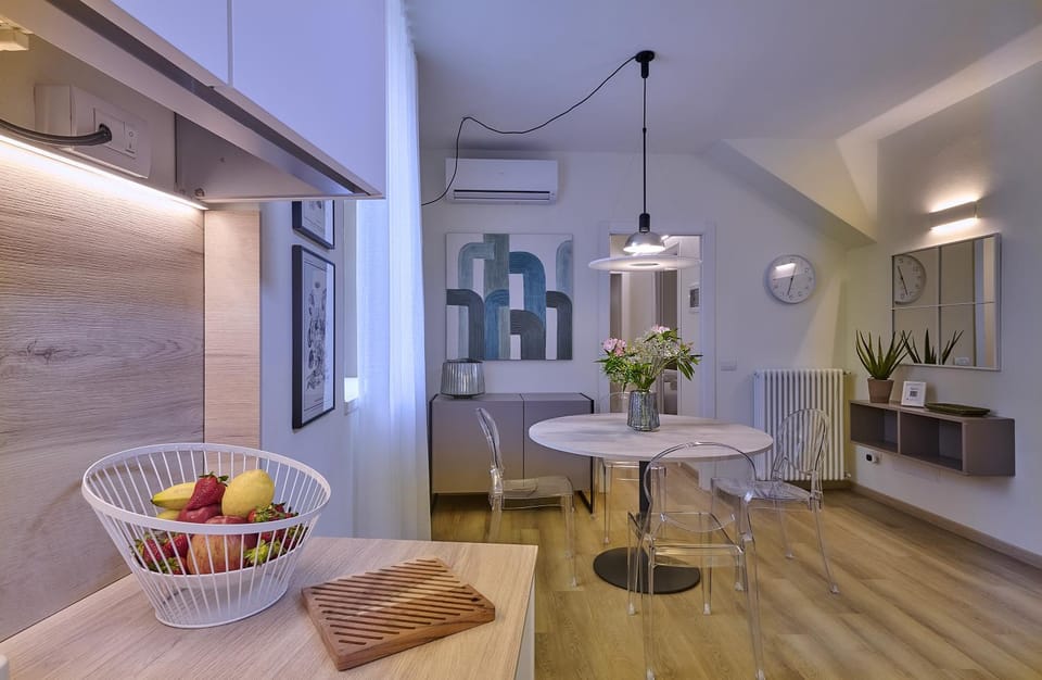 Kitchen or kitchenette, Living room, Dining area, air conditioner