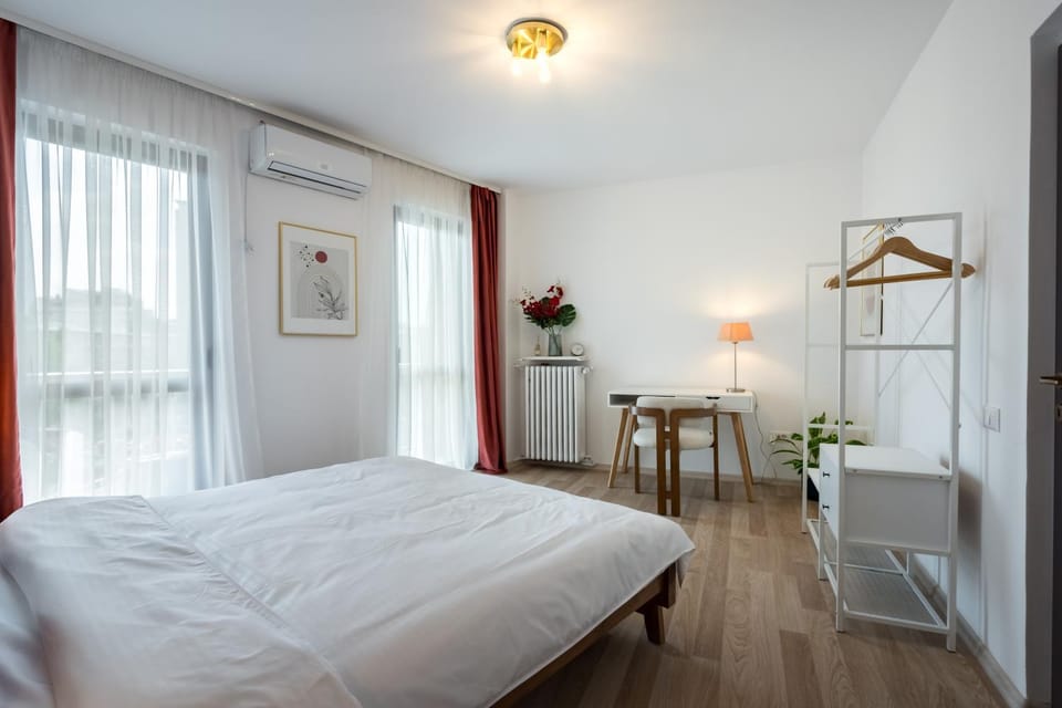 Bed, Photo of the whole room, Bedroom, wardrobe