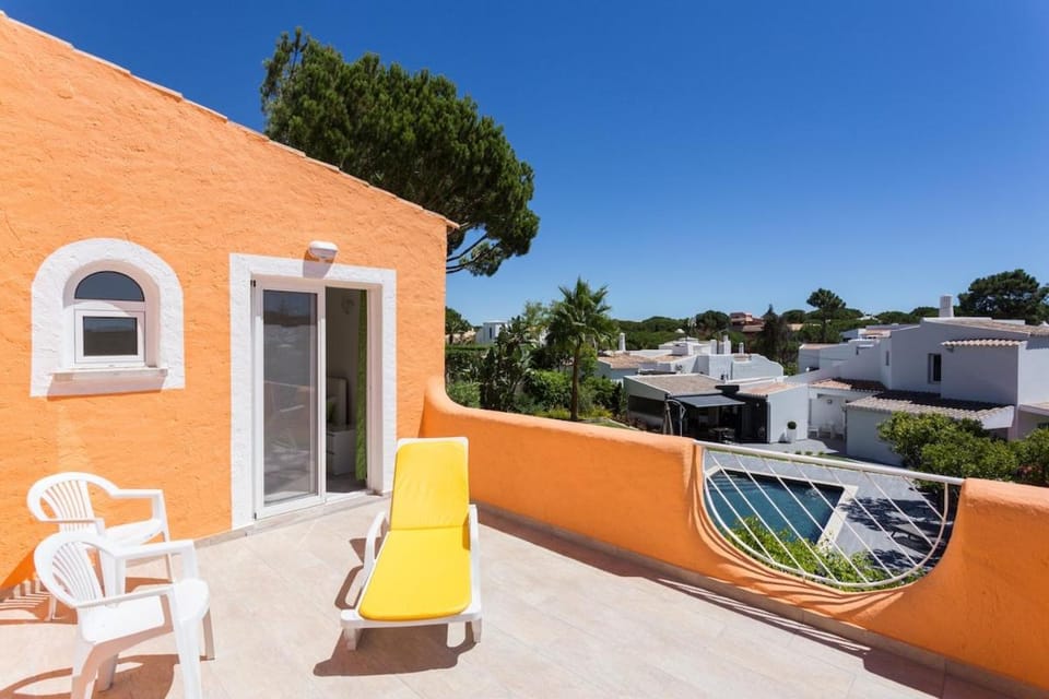 Toiago Villa in Quarteira
