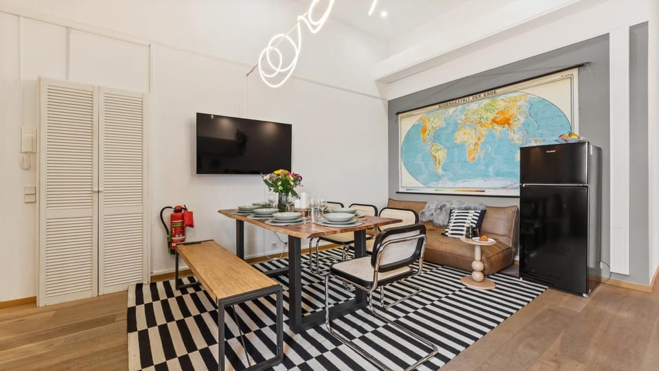 TV and multimedia, Kitchen or kitchenette, Living room, Seating area, Dining area, Evening entertainment