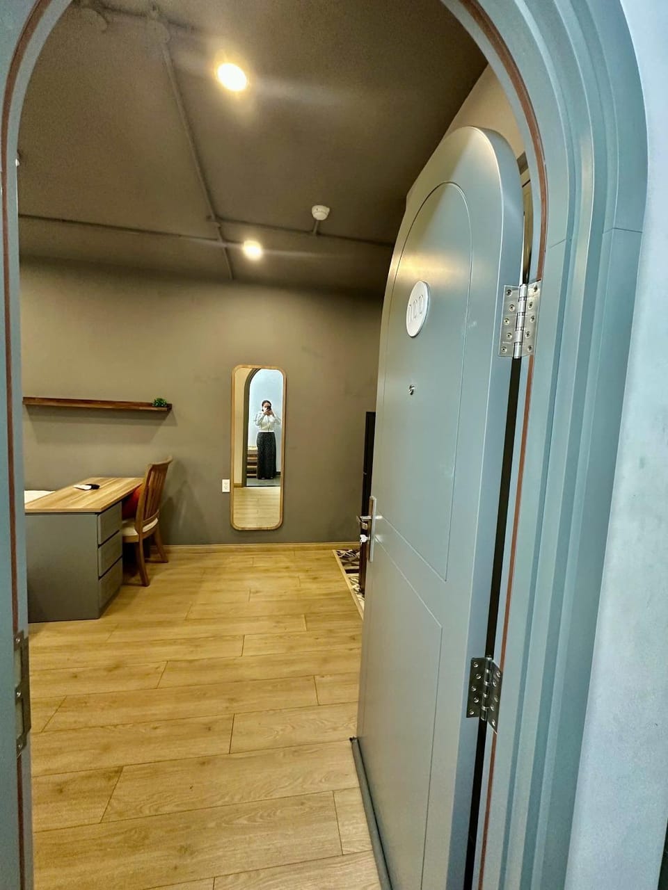 Căn hộ cao cấp gần nhà ga T3 Sân Bay Tân Sơn Nhất Apartment in Ho Chi Minh City