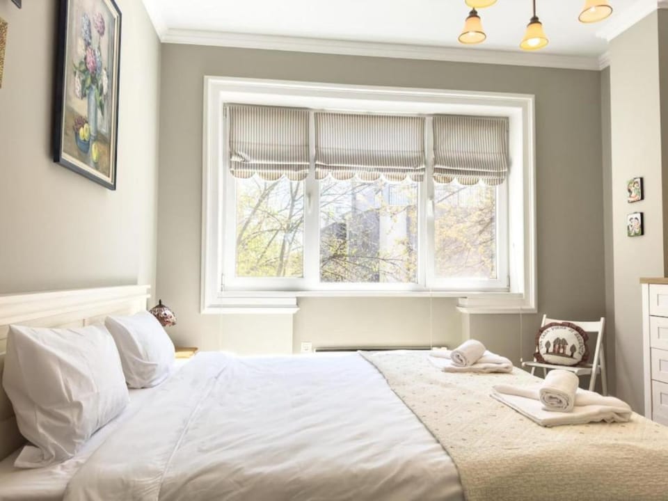 Bed, View (from property/room), Photo of the whole room, Bedroom, Family, towels