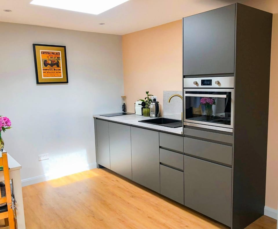Kitchen or kitchenette, oven, stove