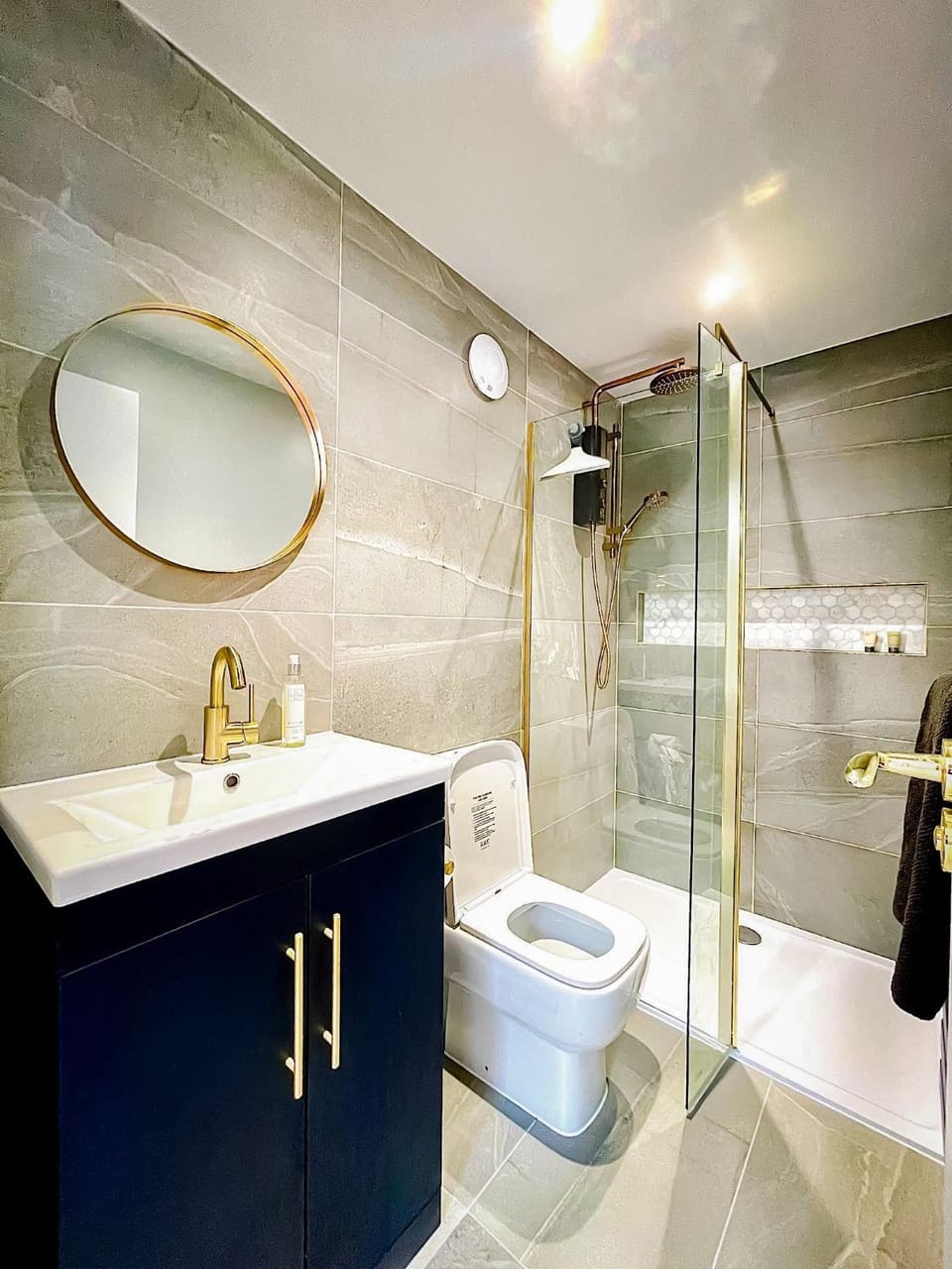 Shower, Toilet, Bathroom