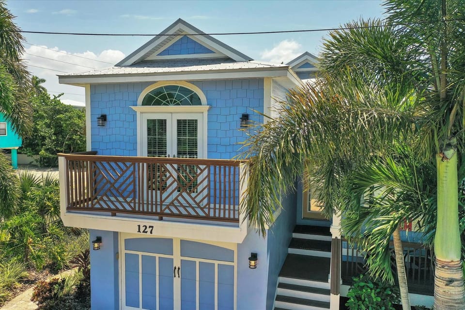 Blue Martini by SkyRun Anna Maria House in Holmes Beach