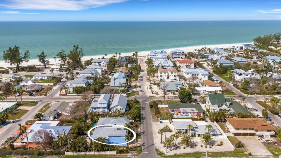 Blue Martini by SkyRun Anna Maria House in Holmes Beach