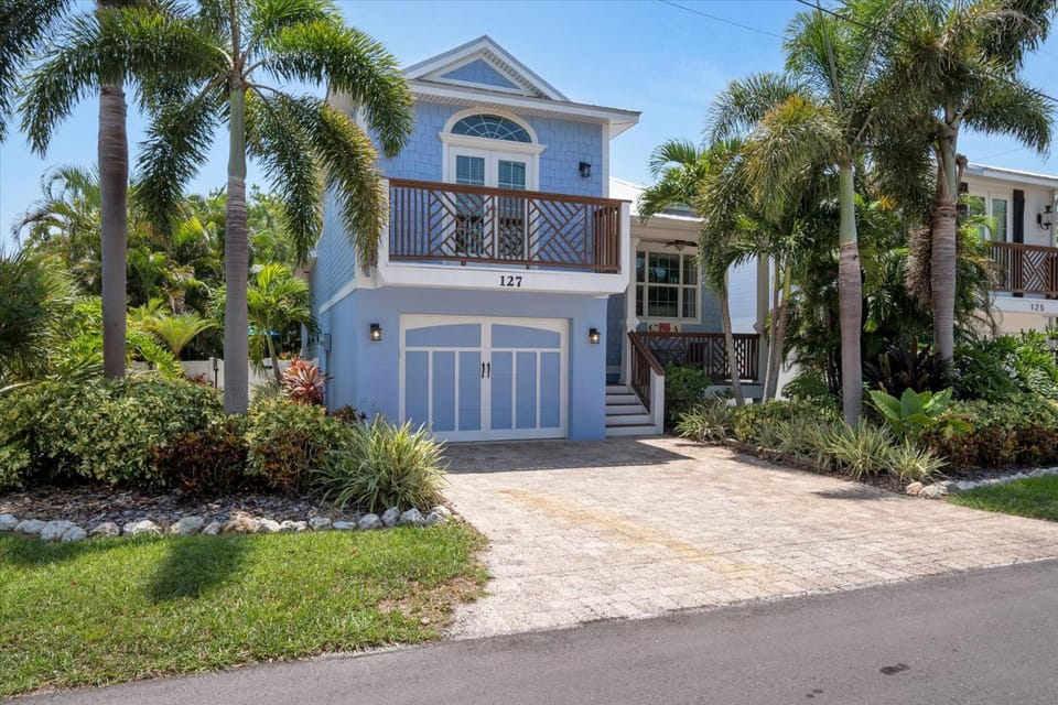 Blue Martini by SkyRun Anna Maria House in Holmes Beach