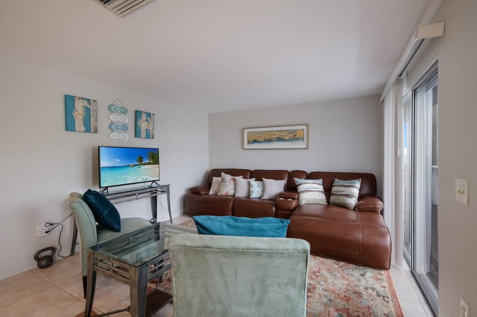 Castaway Cove by SkyRun Anna Maria House in Holmes Beach