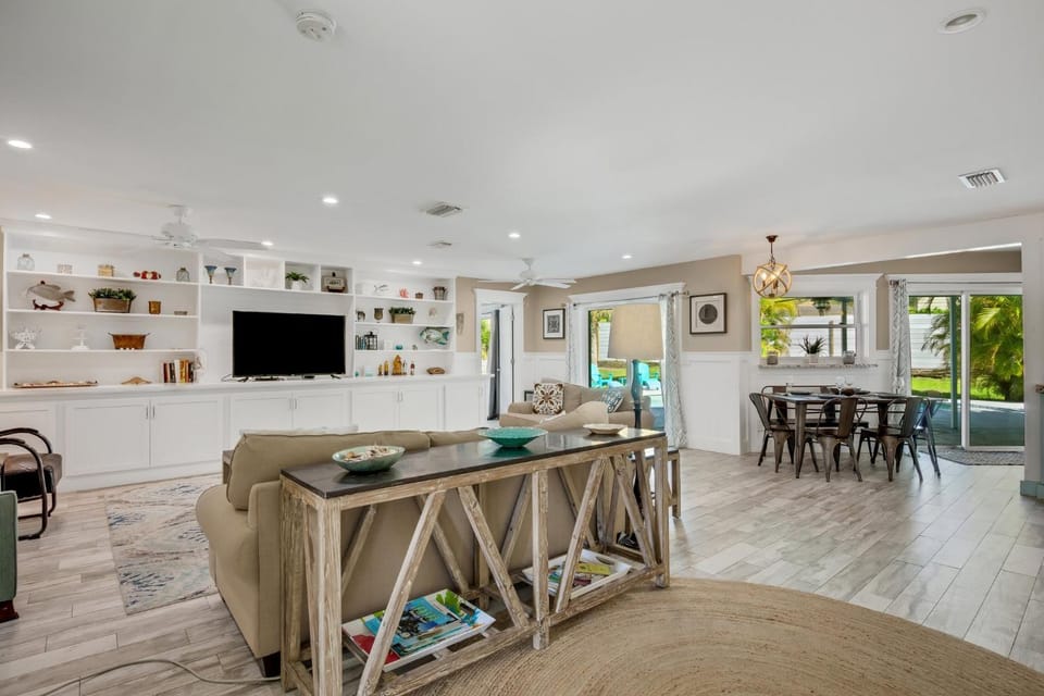 Catalina Comfort by SkyRun Anna Maria House in Bradenton