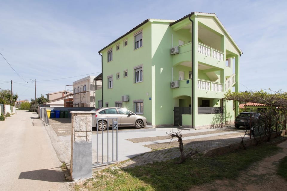 Property building, Parking