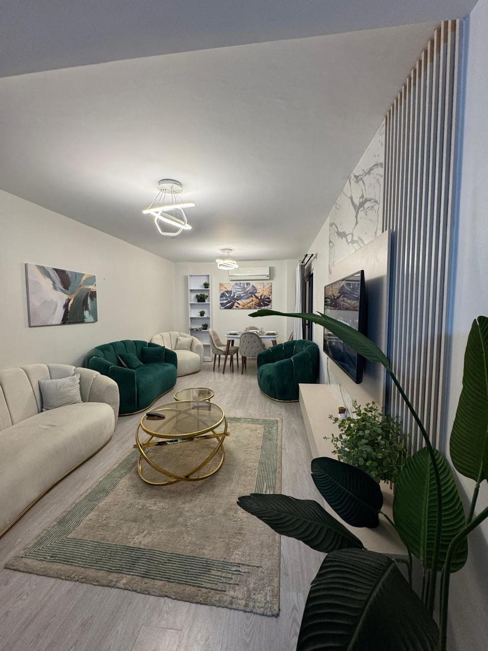 Communal lounge/ TV room, TV and multimedia, Living room, Seating area, Evening entertainment