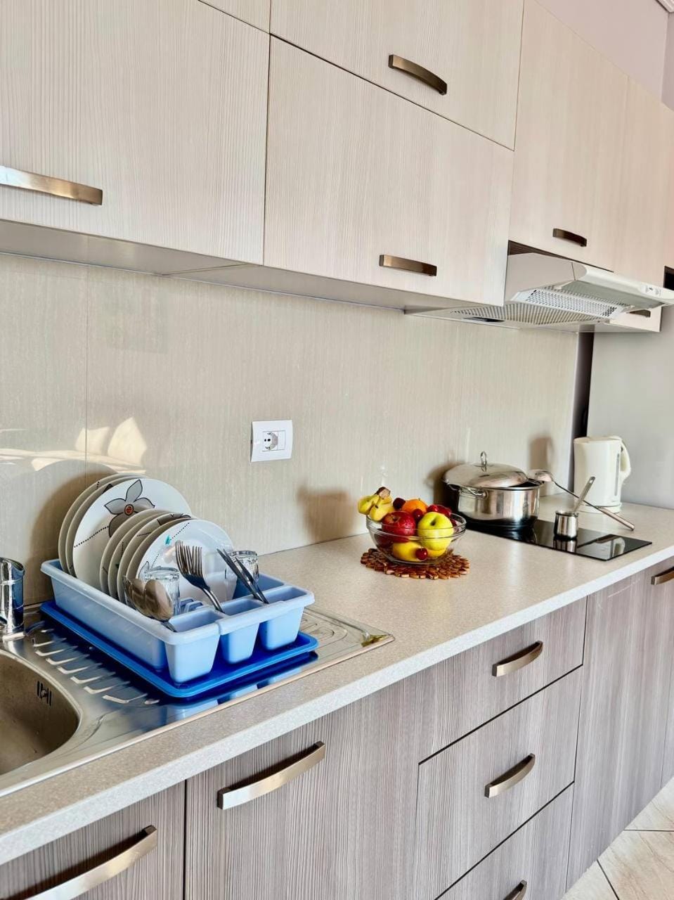 Kitchen or kitchenette, Food and drinks, Food, stove