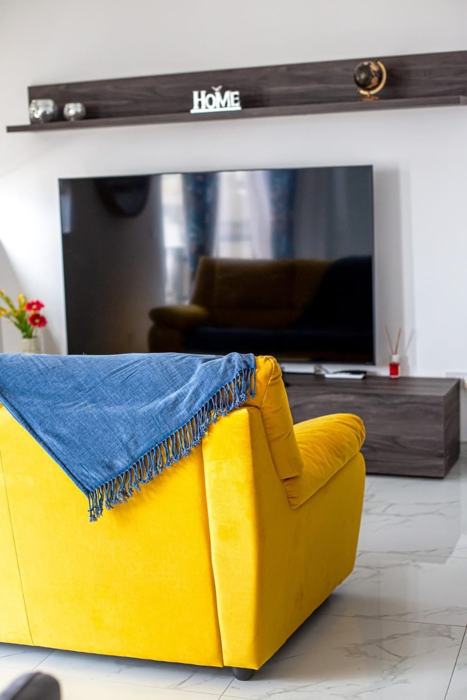 Communal lounge/ TV room, TV and multimedia, Living room, Seating area