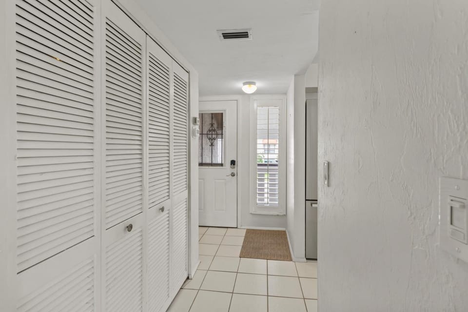 Sea La Vie by SkyRun Anna Maria Apartment in Bradenton Beach