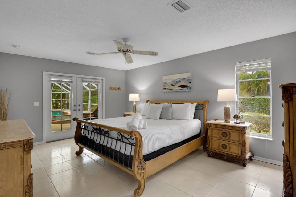 Sunshine Rays by SkyRun Anna Maria House in Bradenton