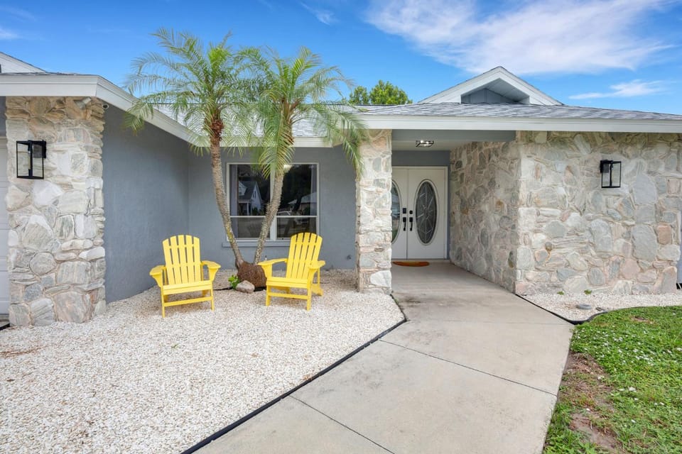 Sunshine Rays by SkyRun Anna Maria House in Bradenton