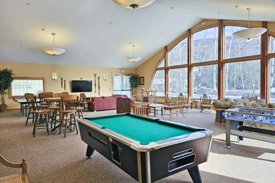 Sunset Peak at Rivergreen Apartment in Woodstock