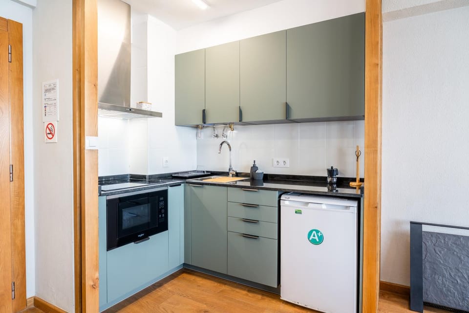 Kitchen or kitchenette, Living room