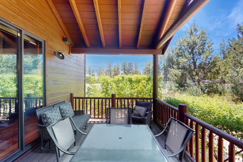 Golf, Trails & Lakes! Show Low Home w/ Bonus Suite House in Show Low